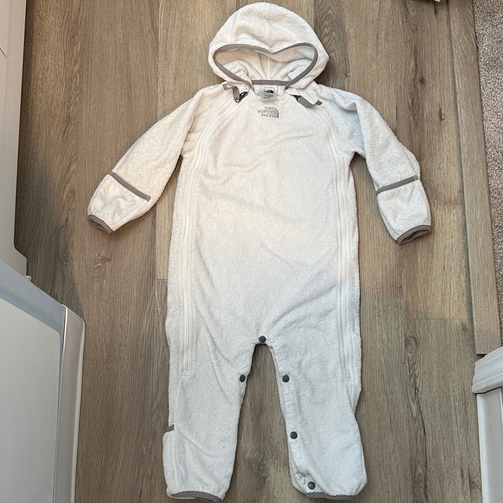 The north face winter bunting / snow suit 18-24